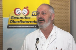 Dr. Reiner beim Vortrag
